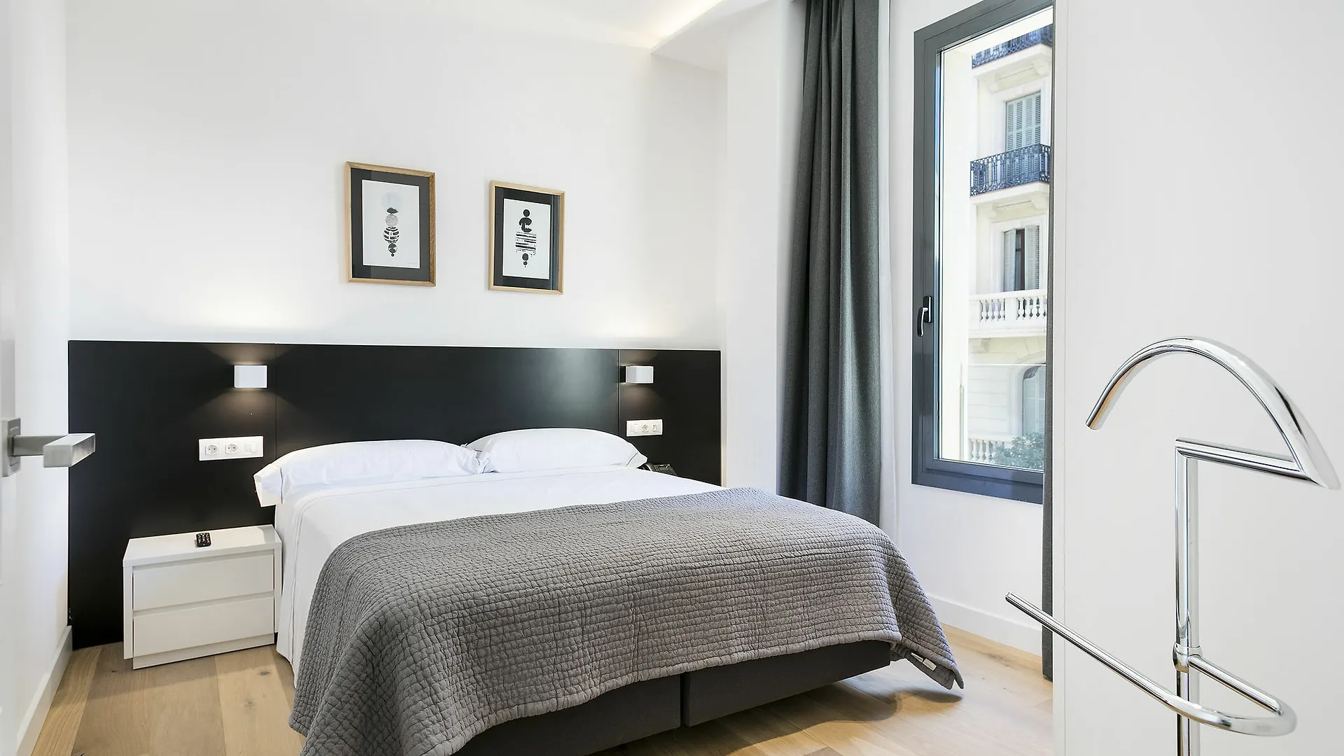 **** Hotel apartamentowy Murmuri Residence Mercader Barcelona Hiszpania